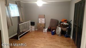 954 E Main St, Ionia, MI 48846 photo 13