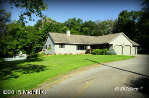 10100 Fish Rd, Belding, MI 48809 photo 1