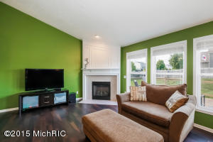 8671 Haystack Rd SE, Caledonia, MI 49316 photo 4