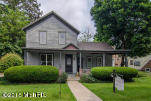 317 Broadway St, Niles, MI 49120 photo 1