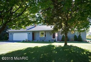 124 Maple Cir, Climax, MI 49034 photo 1