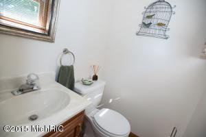 124 Maple Cir, Climax, MI 49034 photo 15
