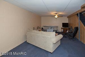 124 Maple Cir, Climax, MI 49034 photo 16