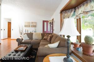 124 Maple Cir, Climax, MI 49034 photo 8