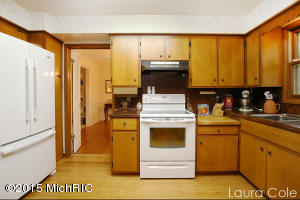 7498 Sheffield Dr SE, Ada, MI 49301 photo 9