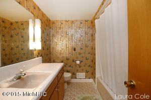 7498 Sheffield Dr SE, Ada, MI 49301 photo 23