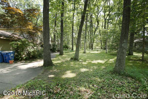 7498 Sheffield Dr SE, Ada, MI 49301 photo 28