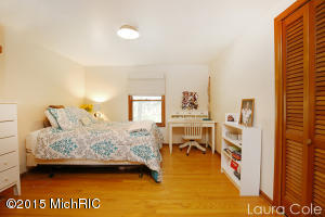 7498 Sheffield Dr SE, Ada, MI 49301 photo 15