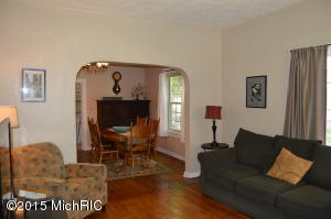 505 E Loomis St, Ludington, MI 49431 photo 3