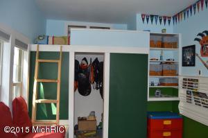505 E Loomis St, Ludington, MI 49431 photo 17