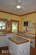 505 E Loomis St, Ludington, MI 49431 photo 8