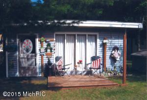1774 S Camp Ave, White Cloud, MI 49349 photo 1