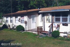 1774 S Camp Ave, White Cloud, MI 49349 photo 5