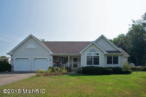 9477 Jojemika St, Scotts, MI 49088 photo 1