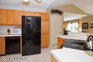 9477 Jojemika St, Scotts, MI 49088 photo 15