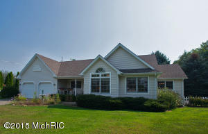 9477 Jojemika St, Scotts, MI 49088 photo 2