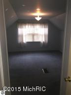 545 Eighth St, Manistee, MI 49660 photo 8
