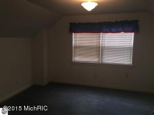 545 Eighth St, Manistee, MI 49660 photo 7