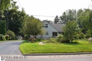545 Eighth St, Manistee, MI 49660 photo 9