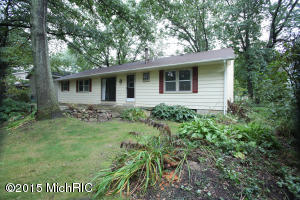 627 Glenview Cir, Plainwell, MI 49080 photo 26