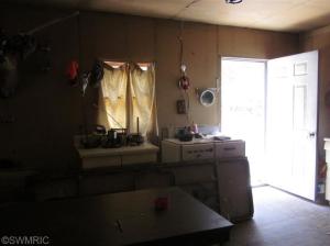 5454 N Pine Ave, White Cloud, MI 49349 photo 6