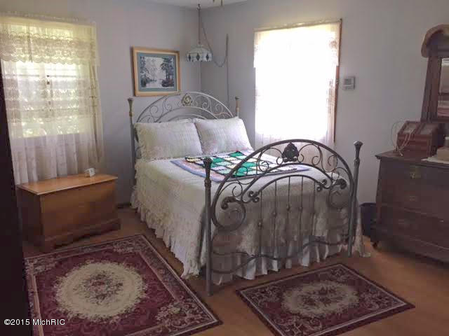 3908 34th St, Hamilton, MI 49419 photo 6