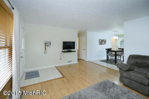 5700 Electra St, Kalamazoo, MI 49048 photo 5