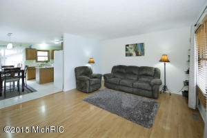 5700 Electra St, Kalamazoo, MI 49048 photo 4