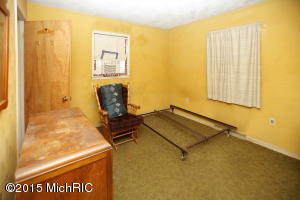 711 Betterly, Springfield, MI 49037 photo 9