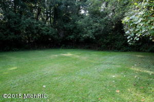 711 Betterly, Springfield, MI 49037 photo 14