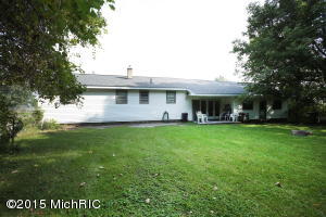 711 Betterly, Springfield, MI 49037 photo 16