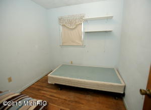 711 Betterly, Springfield, MI 49037 photo 10