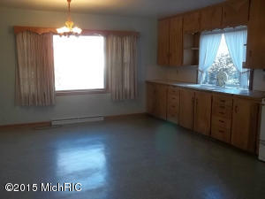 505 E County Line Rd, Tekonsha, MI 49092 photo 8
