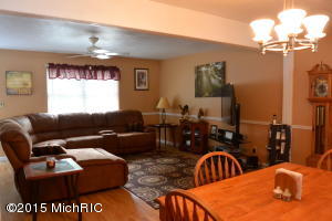 809 Brown St, Niles, MI 49120 photo 10