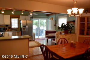 809 Brown St, Niles, MI 49120 photo 7