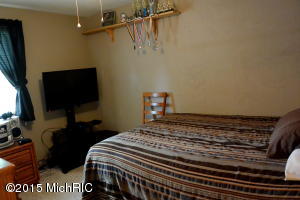 809 Brown St, Niles, MI 49120 photo 17