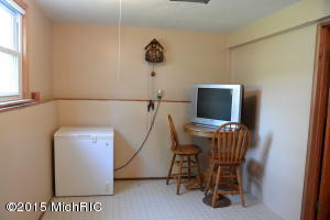 809 Brown St, Niles, MI 49120 photo 22