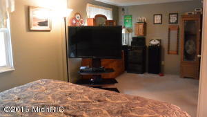 809 Brown St, Niles, MI 49120 photo 14