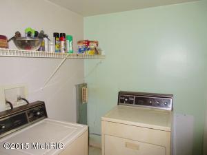 301 Sutherland Dr, Stanton, MI 48888 photo 12