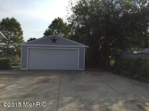 1039 Lowe Dr, Marshall, MI 49068 photo 3