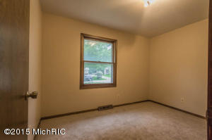 4336 Alpine Dr, Dorr, MI 49323 photo 13
