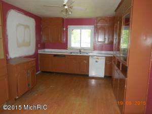 382 N Centre St, Marcellus, MI 49067 photo 8