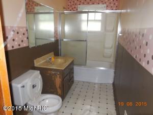 382 N Centre St, Marcellus, MI 49067 photo 10