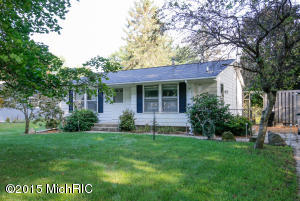 1235 103rd Ave, Plainwell, MI 49080 photo 1