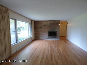 451 Chippewa Rd, Benton Harbor, MI 49022 photo 2