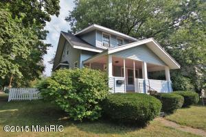 300 E Hoffman St, Three Rivers, MI 49093 photo 1