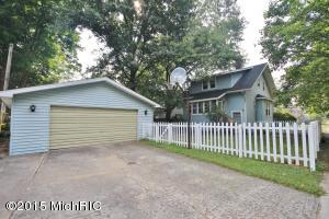 300 E Hoffman St, Three Rivers, MI 49093 photo 5