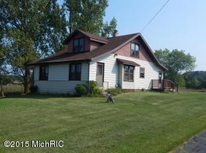 1920 E 120th St, Grant, MI 49327 photo 2