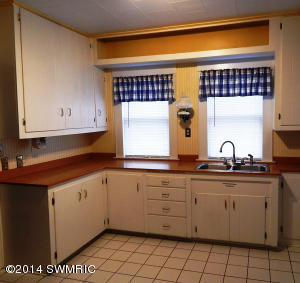507 N Main St, Three Rivers, MI 49093 photo 10