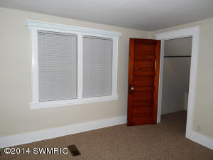 507 N Main St, Three Rivers, MI 49093 photo 6